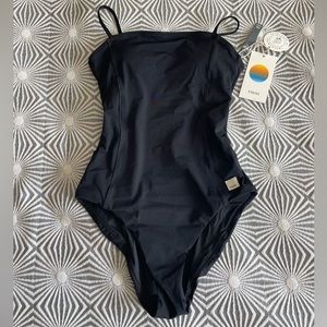 Vuori Dune one-piece swimsuit NWT open to trade